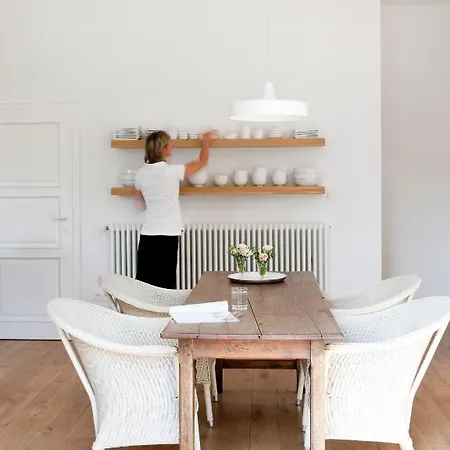 Couette-café Jacquemine Luxury And Art Gallery